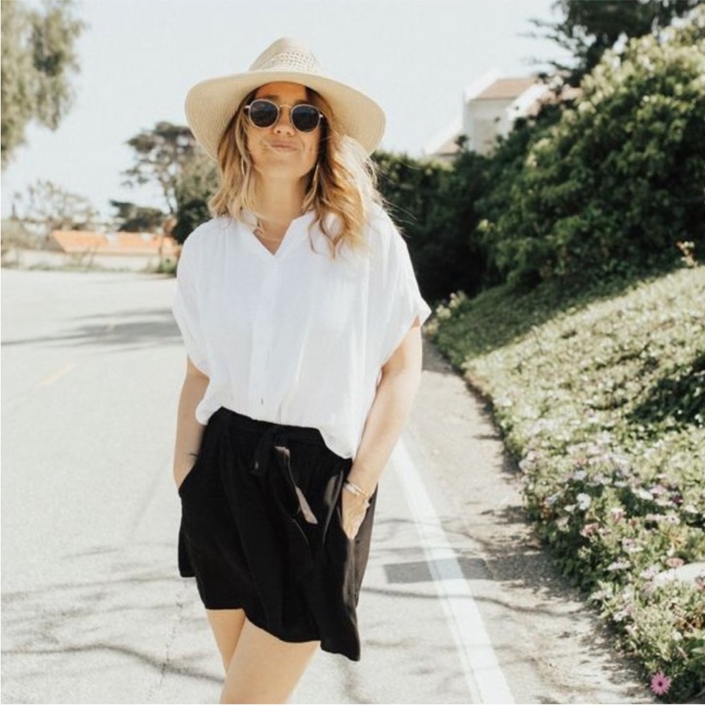 CLJA Linnette Flowy Shorts